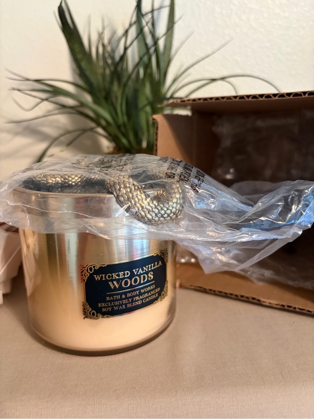 NEW in box Bath & Body Works Wicked Vanilla Woods SNAKE LID 3 Wick Candle